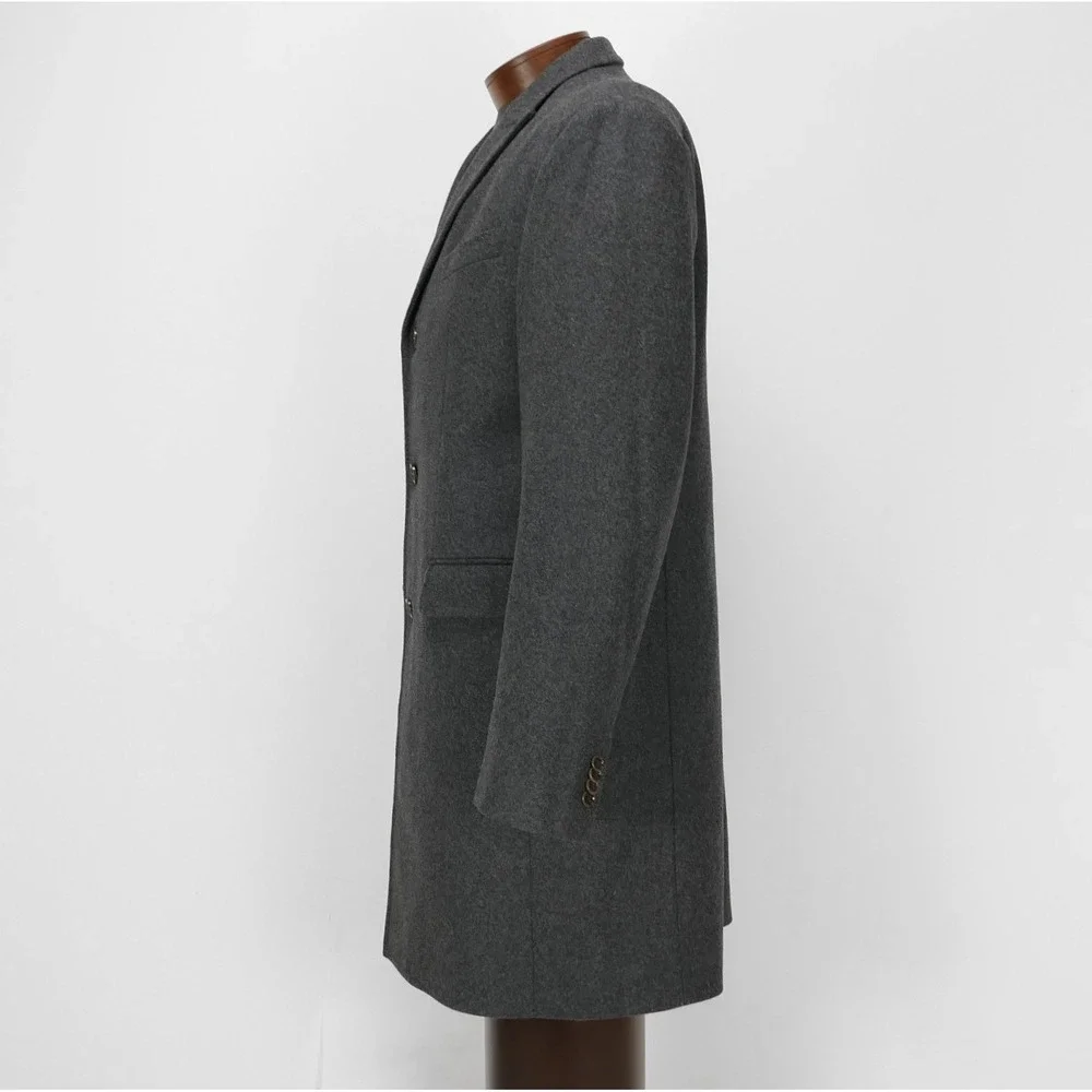 Banana Republic brand banana